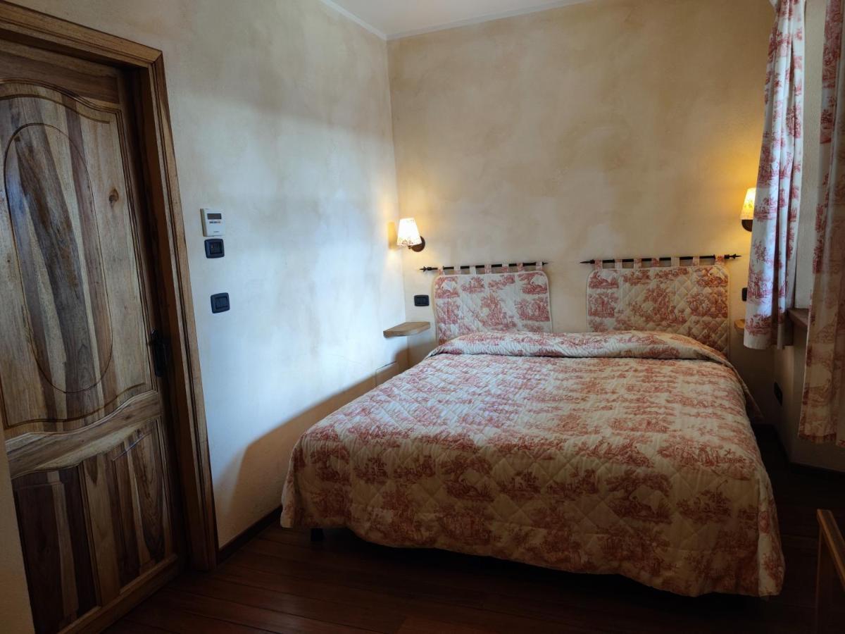 Le 5 Frecce Villa Cavour Buitenkant foto