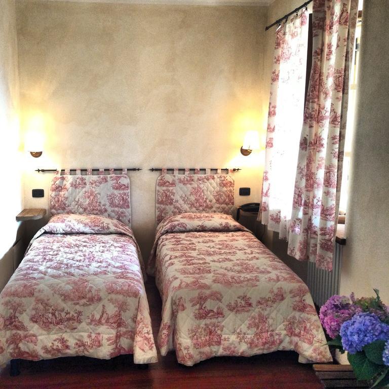 Le 5 Frecce Villa Cavour Kamer foto